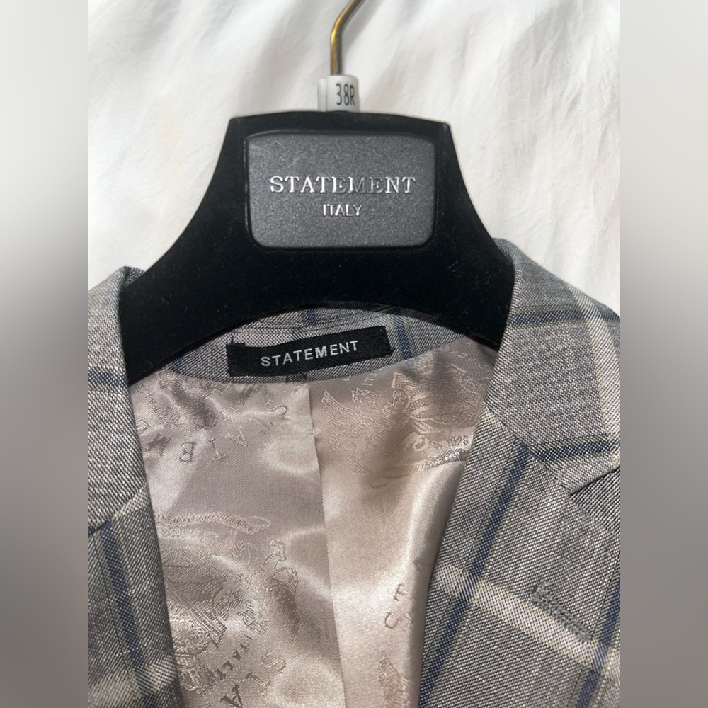 Statement Tuxedo Jacket - Picture 2 of 9